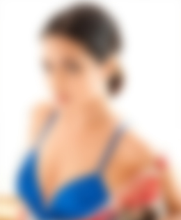 செக்ஸ் வேண்டும் வெயிட்டரிடம் கேட்ட பிரபல நடிகை அதிர்ச்சியில் திரையுலகம்!